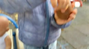 Распаковываем киндер с друзьями