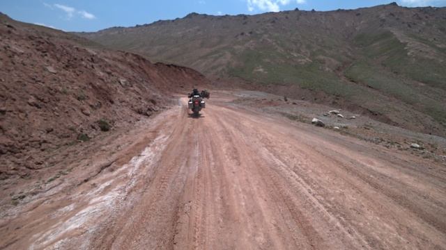 Нейтральная территория между Таджикистаном и Киргизией 2 смотреть онлайн