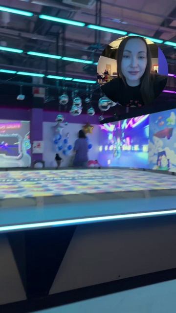 В новой интерактивной игровой в Томске #shorts смотреть онлайн