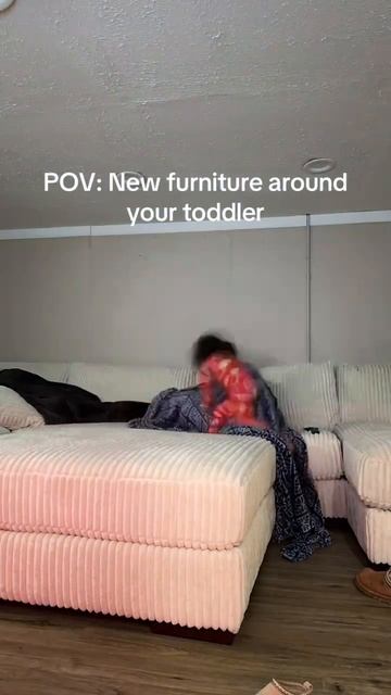 Парень показал обычный вечер молодых родителей смотреть онлайн