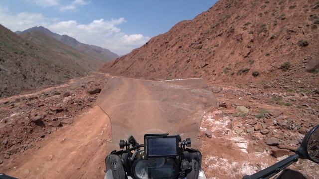 Нейтральная территория между Таджикистаном и Киргизией край речки смотреть онлайн