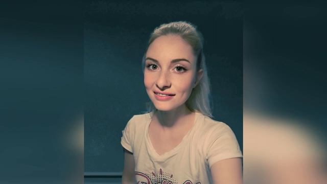 песня Девушка взяла в ладони море (стихи Павел Коган) Жанна Литягина