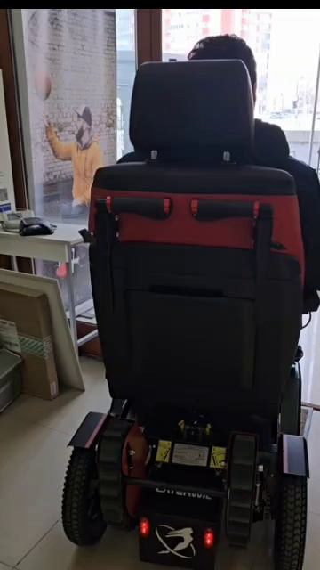 Коляска Катэрвил GTS 4WD смотреть онлайн