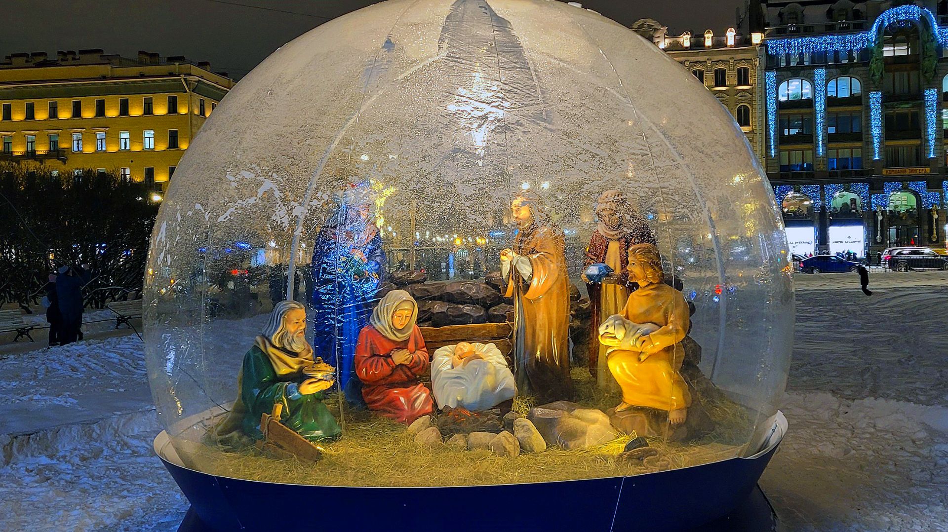 Новогодний Санкт-Петербург: Казанский собор, Рождественский вертеп смотреть онлайн