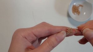 Как сплести широкое кольцо из бисера.