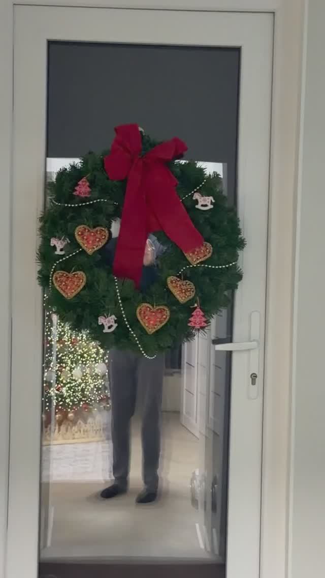 Венок новогодний или ритуальный? смотреть онлайн