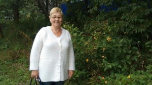 Мой белый короткий кардиган готов .