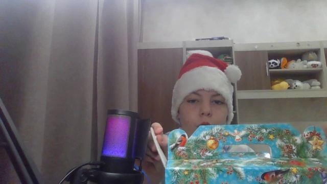 Обзор что мне подарили на новый год!🎄✨ смотреть онлайн