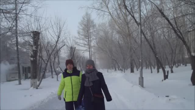 Желаю счастья долгих лет. М-ны 1, 2,4, 7.  г.Ачинск. Автор видео Елена Цыганова. 24.12.18г. смотреть онлайн