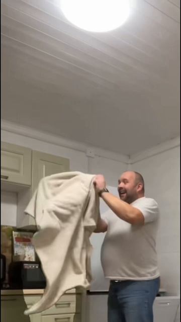 OMG смотреть онлайн