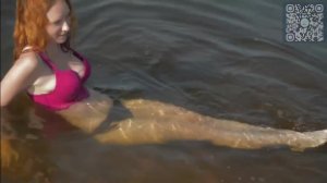 Девушка на пляже.Эротика