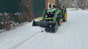 Минитрактор для уборки снега