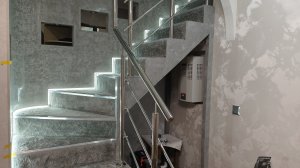 Светодиодная подсветка лестницы