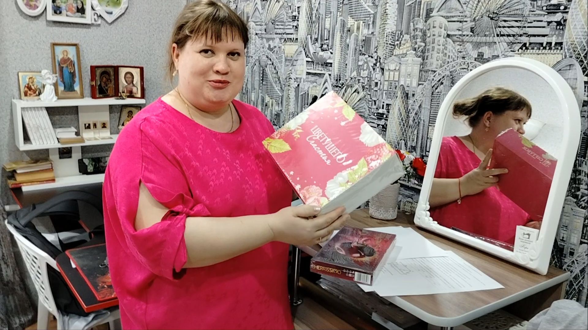 ВЫ ЭТО ДОЛЖНЫ УВИДЕТЬ! НОВАЯ СТЕНКА У МАМЫ / ПОДАРКИ ОТ БРАТА смотреть онлайн