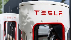 Tesla уступила мировое лидерство в продажах электрокаров китайской компании