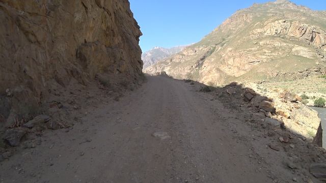 Красивое ущелье смотреть онлайн