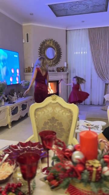 Я танцевала под эту песню еще на своей первой свадьбе) смотреть онлайн