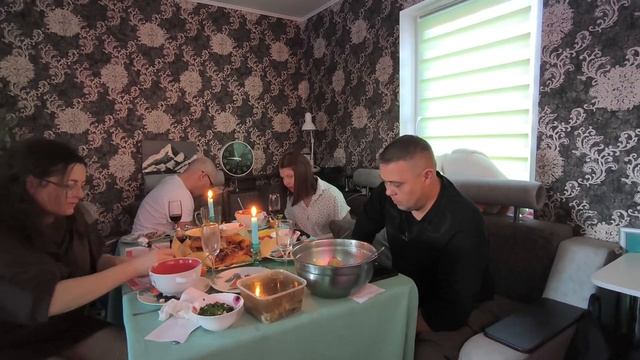 Пришли в гости лучшие друзья #дарим подарки 🎁 играем в русское лото 01.01.26 смотреть онлайн