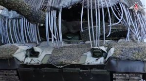 «Мангалы» и тросы спасают танк: экипаж выживает, враг копирует защиту