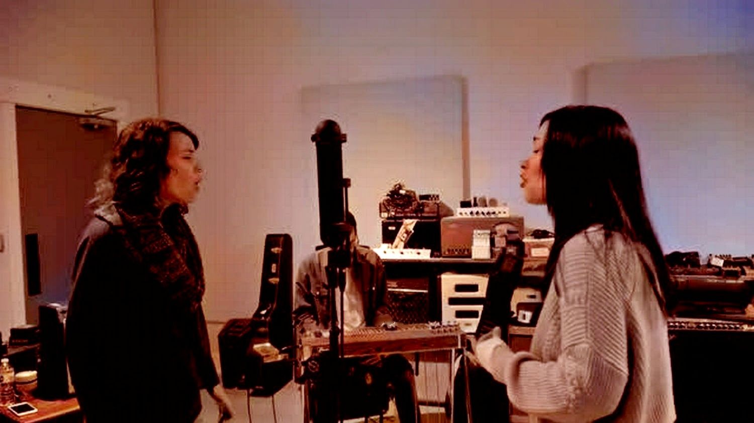 The One I love Is Gone- Hootenanny 1 Mic - Featuring Danielle De Andrea and Gaby!