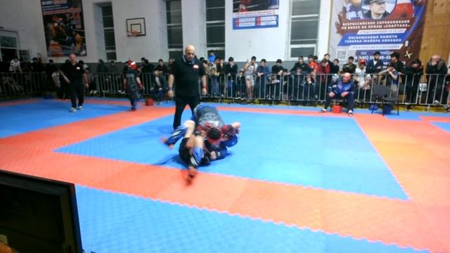 Фестиваль боевых искусств Битва в Домбае.Соревнования по панкратиону. 28.12.2025 ковёр 2 часть 4. смотреть онлайн