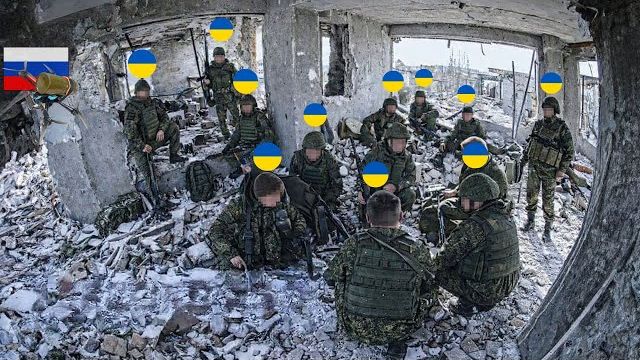 Российские FPV-дроны застали украинских военнослужащих в доме в Покровске — и вот что произошло... смотреть онлайн