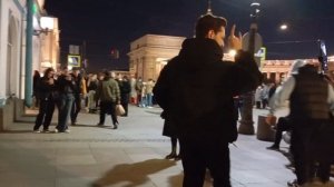 ТАНЦОР САША ТАНЦУЕТ