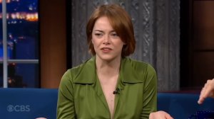 «Это комедия!» — Эмма Стоун играет фармацевтического менеджера и предполагаемую инопланетянку в филь