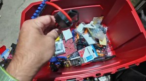 Разбор инструментов и бонусов ｜ Аукцион Контейнеров (MeVova)