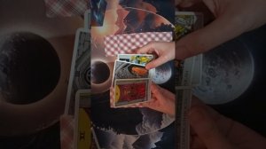 Жив ли человек? Таро расклад 🔮