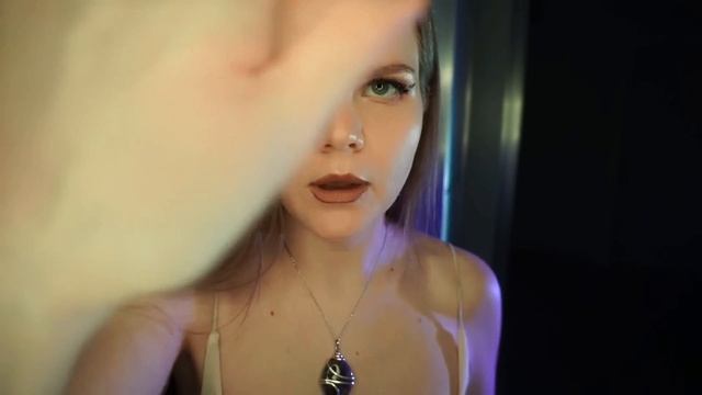 АСМР 🌸 Рейки для силы. Звуки рта и движения рук, язык света смотреть онлайн