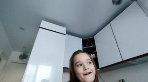 пробую сладости из магазина мармеладный дворик