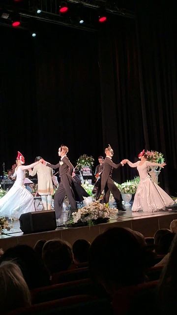 CONCORD ORCHESTRA. Белоснежный бал Штрауса. Екатеринбург. смотреть онлайн