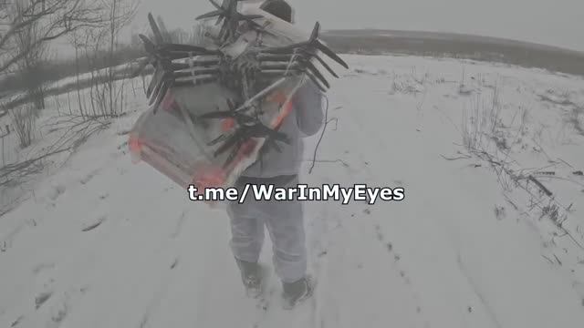 Выдвижение на новую позицию расчета БпЛА смотреть онлайн