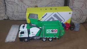 Пополнение коллекции "Мусоровоз"