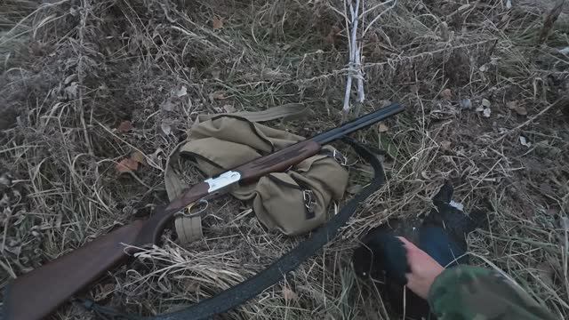С 20 калибром охота на боровую дичь. Грустная находка в лесу смотреть онлайн