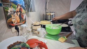 Захотелось блинов пышных на кислом молоке.