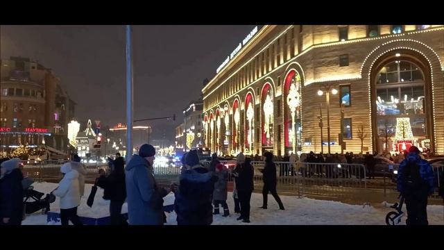 Москва новогодняя 2026 Рождественка , Лубянская площадь, Никольская смотреть онлайн