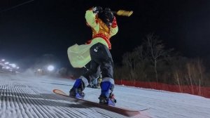 ⛷Катание на лыжах в традиционных китайских костюмах