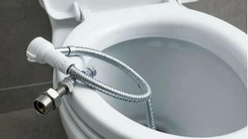 Замена подводки воды к унитазу...  Прикипел. смотреть онлайн