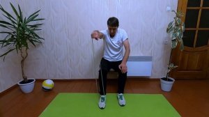 Упражнения с резинкой сидя на стуле для людей пожилог?
