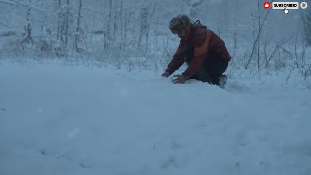 Выживание в заснеженной глуши  Одинокая ночь у костра. смотреть онлайн