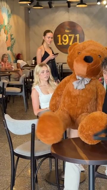 Большой волшебный медведь. 🤯🧸 смотреть онлайн