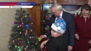 Евгений Люлин исполнил новогоднюю мечту мальчика из Дзержинска