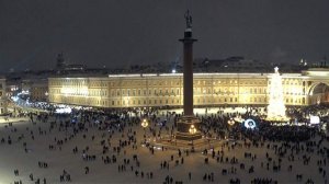 Длинная очередь в Эрмитаж рассосалась к вечеру