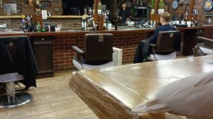 попугай Кеша в барбер шоп