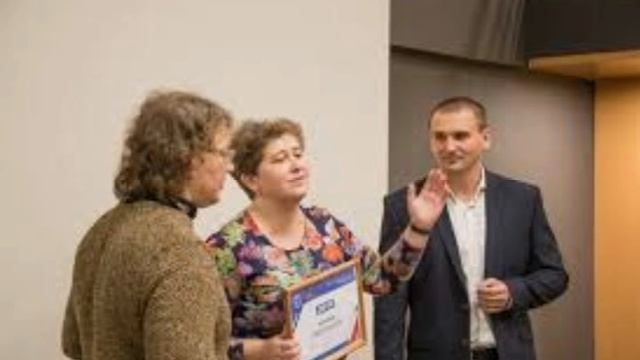 АЛЛА РИД ЧУЖИЕ ЗЕРКАЛА смотреть онлайн