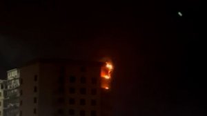 Украинский дрон врезался в строящуюся многоэтажку в Курске