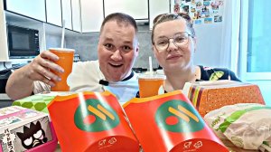 МУКБАНГ Вкусно и Точка / ОБЖОР HELLO KITTY Бургер, Биг Хит, Чикен премьер, картошка фри / EATING