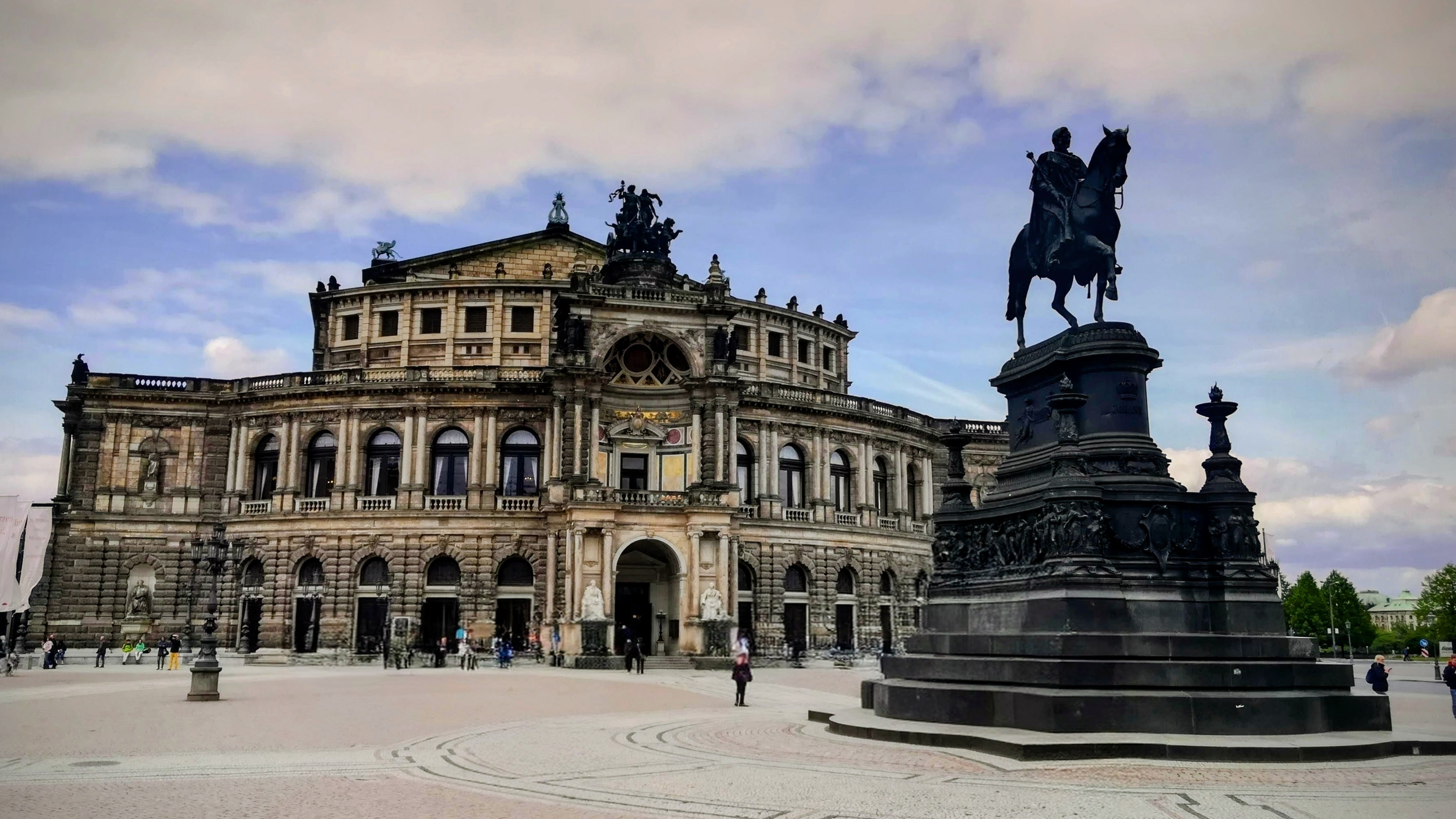 Прогулка по Дрездену смотреть онлайн